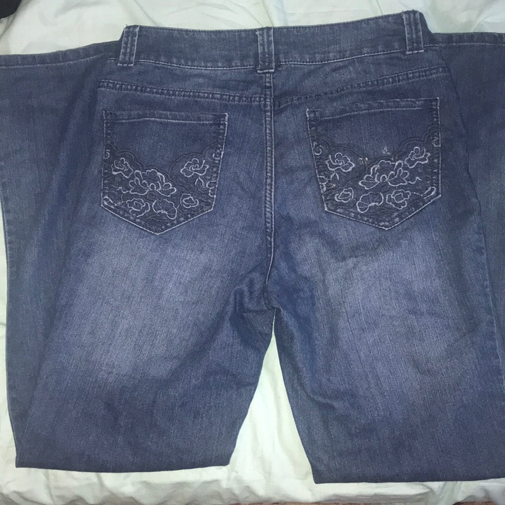 Blue Jeans - Picture 2 of 2